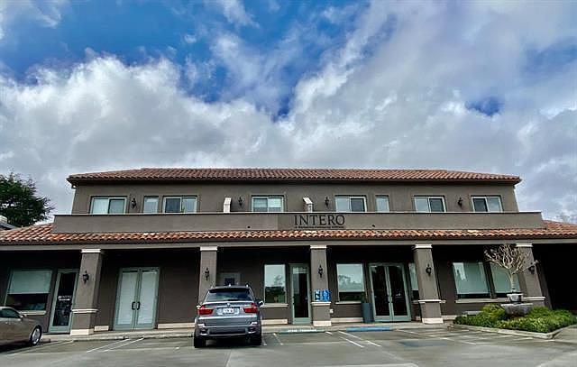 1st image of 520 N Santa Cruz Ave #200