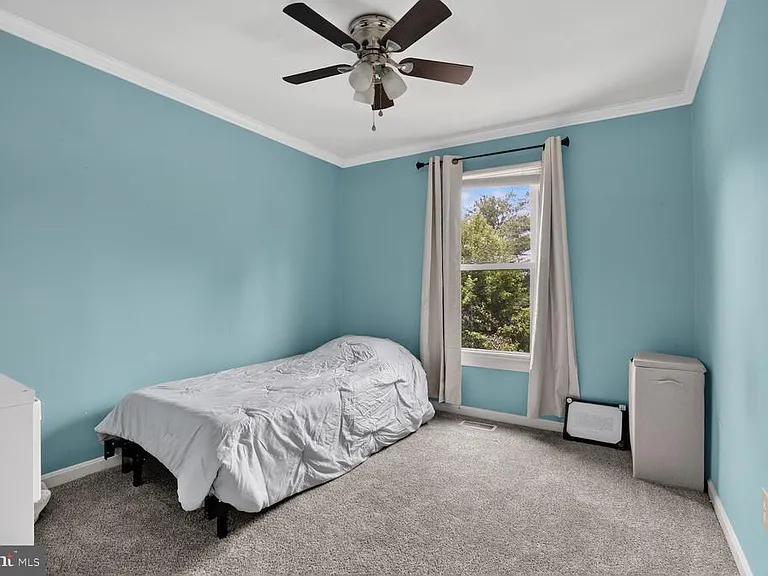 10714 Gideon Ct — Photo 8
