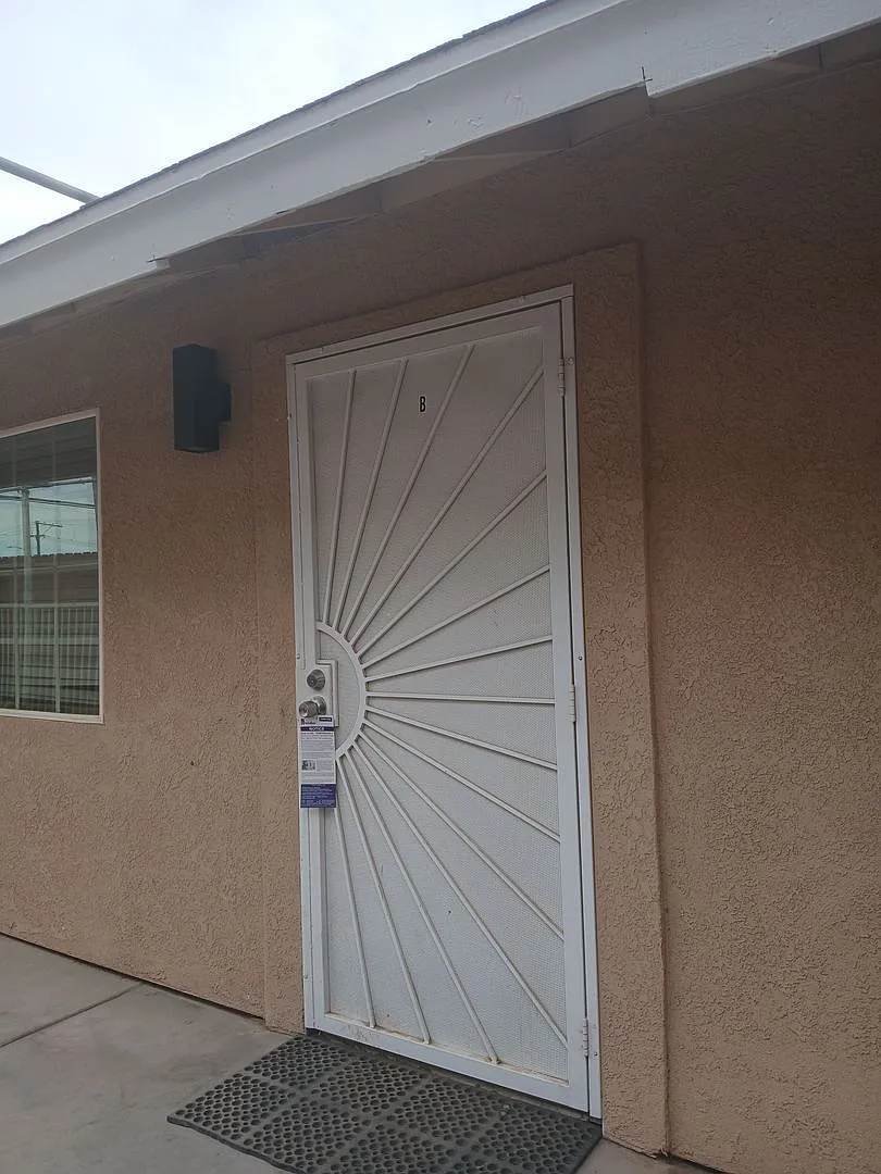 162 W. Alamo St. — Photo 1