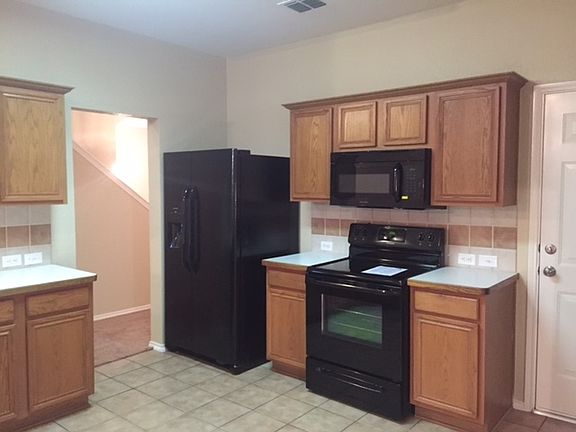 5th image of 2815 Brookhurst Dr