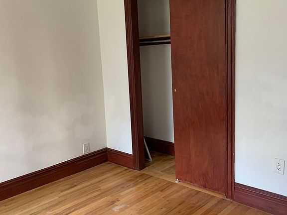5th image of 132 E 17th St APT 63