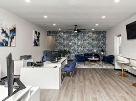 TOWNHOMES AT BLENDON