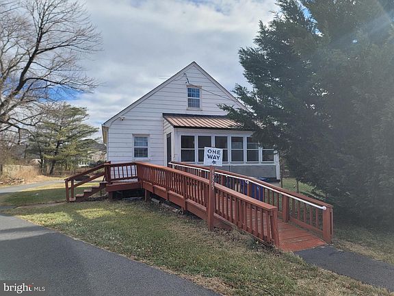 4th image of 8325 Yellow Springs Rd