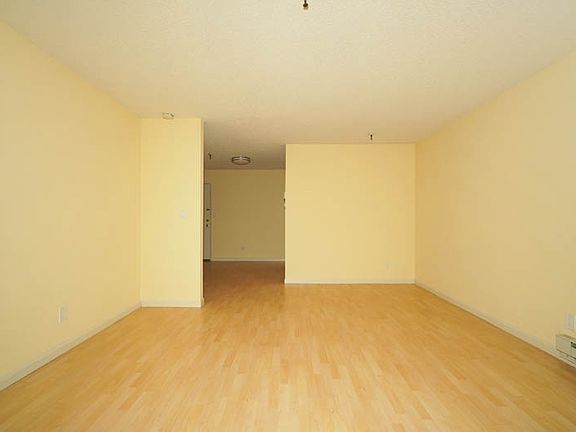 3rd image of 408 Grant Ave APT 106