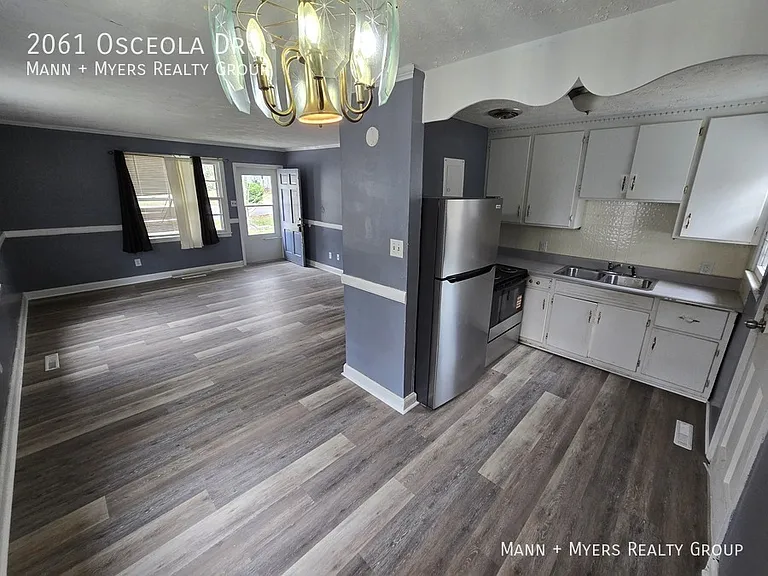 2061 Osceola Dr — Photo 8