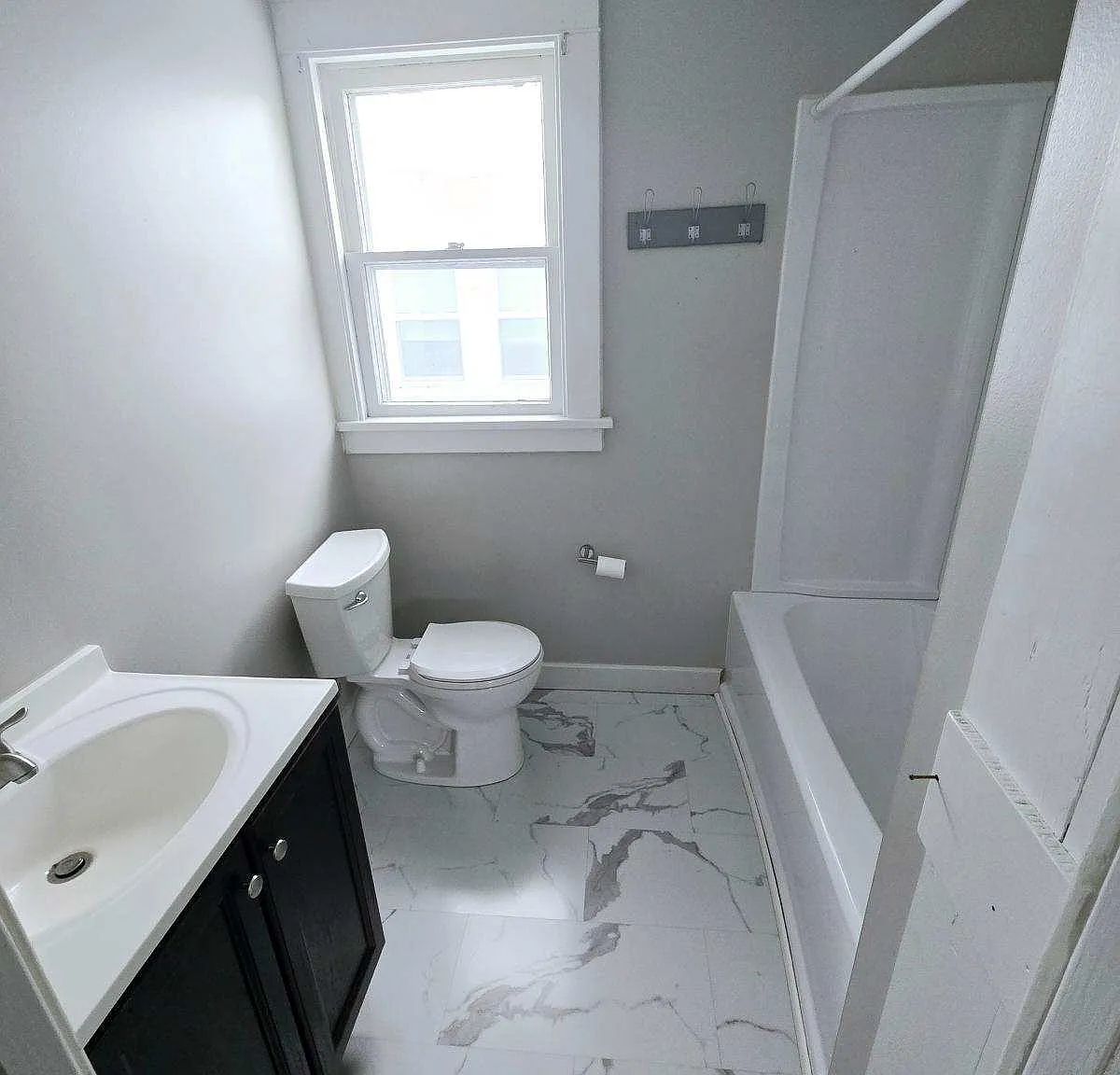 3003 Chestnut St — Photo 2
