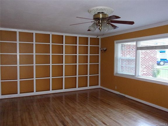 5th image of 114 Pinehurst Dr