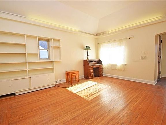 3rd image of 1434 Robinwood Ave