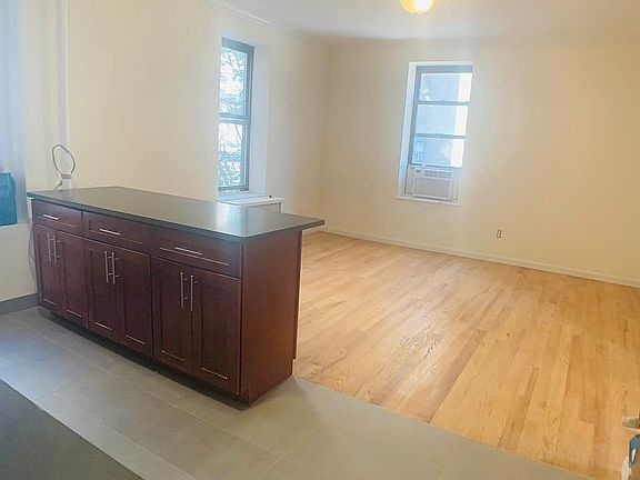 4th image of 815 W 181st St APT 1A