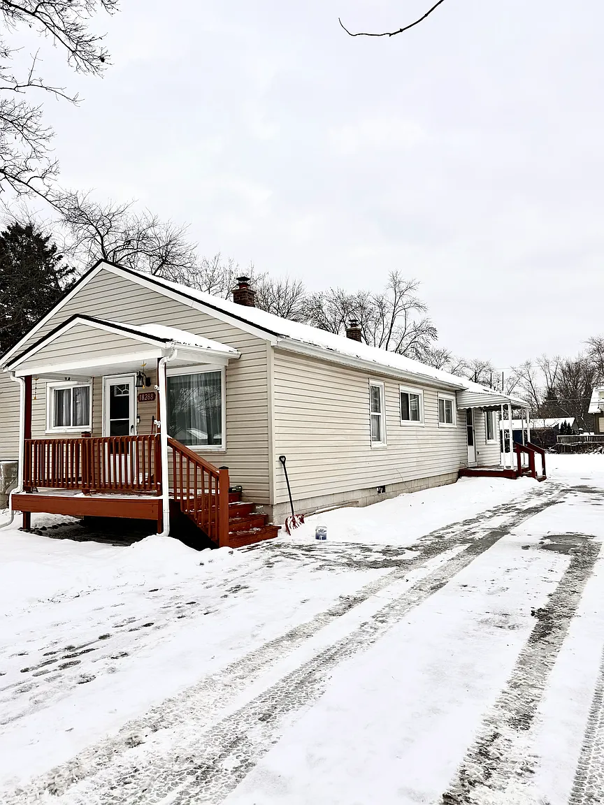 18288 Deering St #2 photo 1