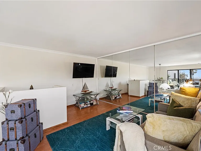 833 Ocean Ave #304 — Photo 9