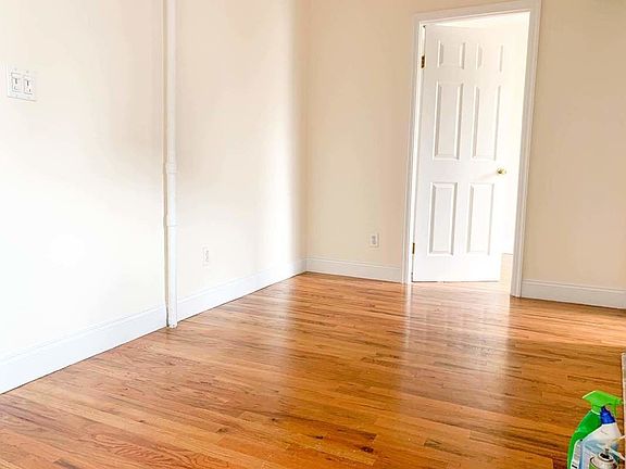 2nd image of 208 E 7th St #20A