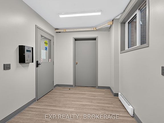 4th image of 316 Kingsdale Ave #101