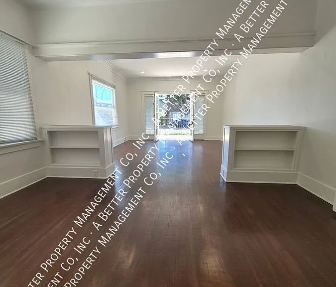 1427 E 3rd St — Photo 3