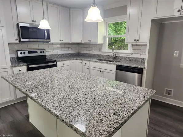 3808 SE School Rd, Greensboro, NC 27406