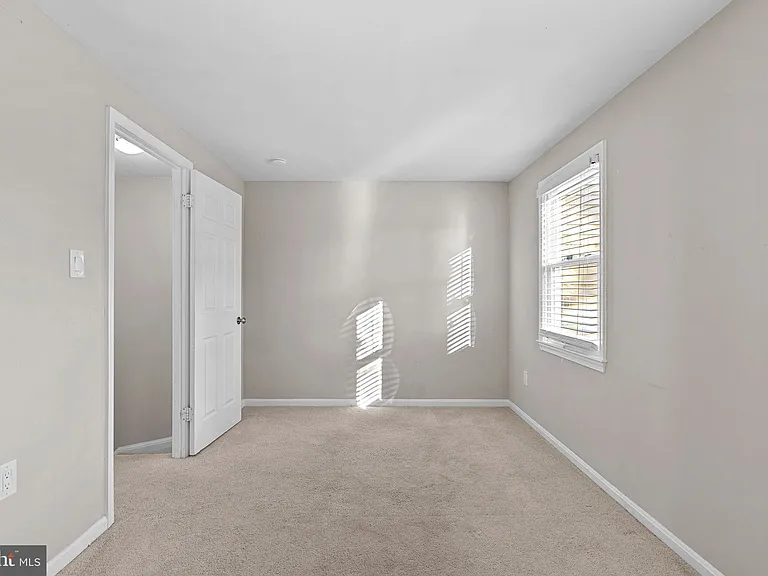 2110 Whisperwood Glen Ln — Photo 21