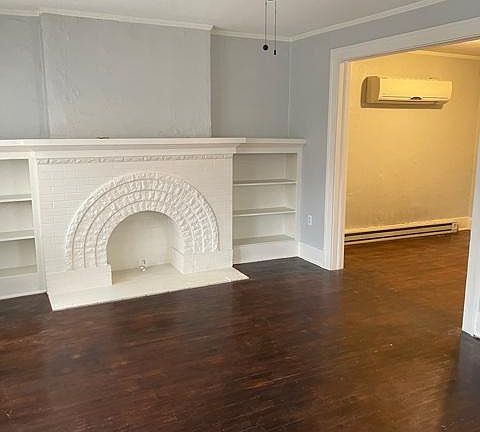 Living Room with Mock fireplace