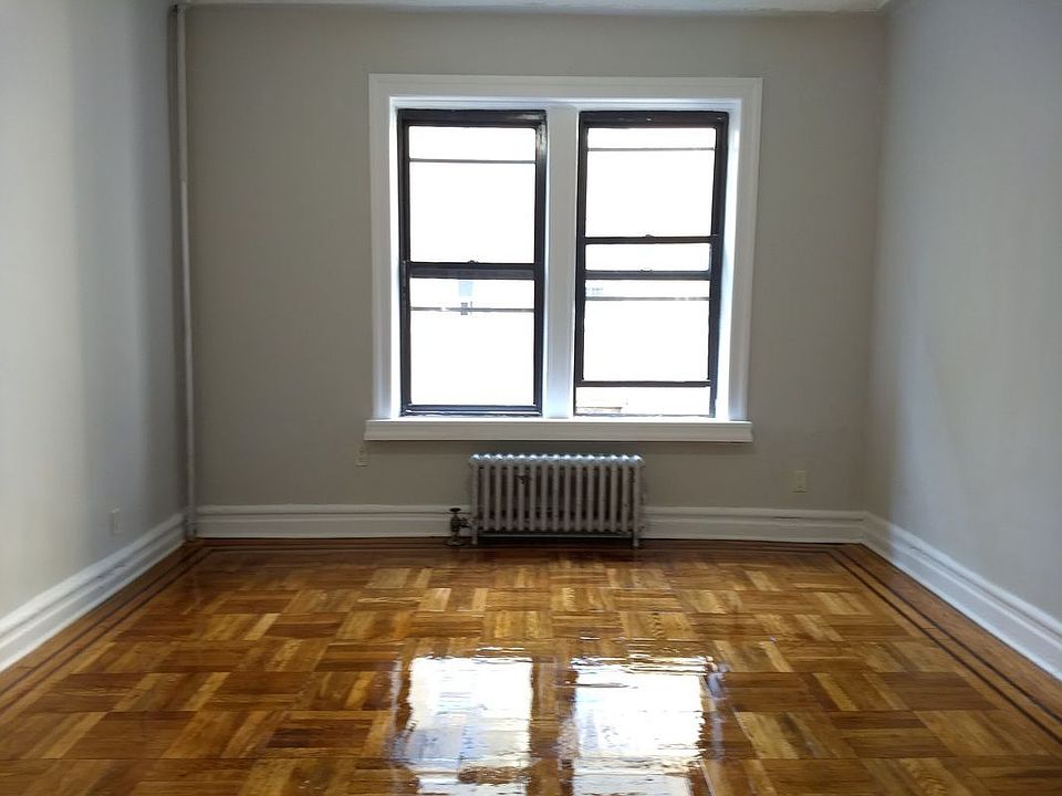 2nd image of 850 40th St APT C6