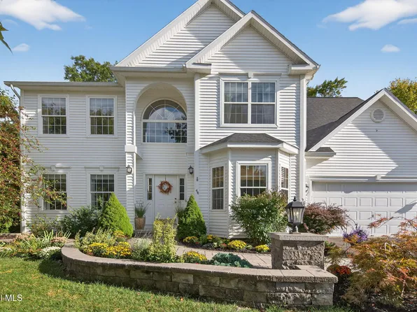 44 Century Drive, Malta, NY 12020