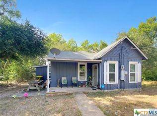 420 Saint Vincent St, Gonzales, TX 78629
