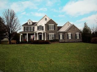 4076 Fairway Dr, Medina, OH 44256