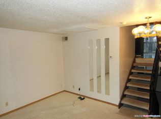 5564 Brookdale Dr N, Brooklyn Park, MN 55443