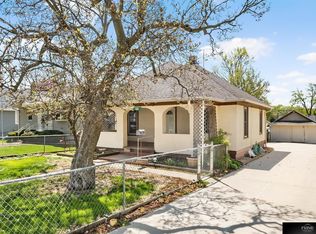 5621 Frances St, Omaha, NE 68106