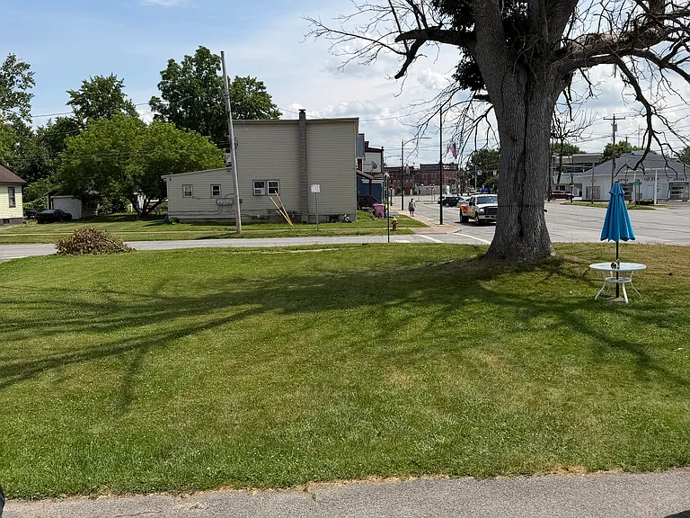 228 N Main St — Photo 18