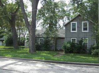 121 N State St, Lockport, IL 60441