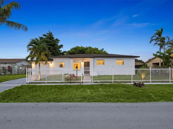 4011 NW 171st St, Miami Gardens, FL 33055