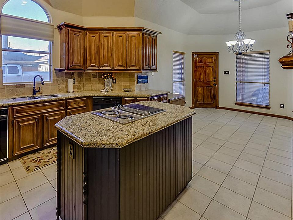 1st image of 14507 Forest Lodge Dr