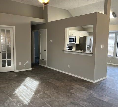 5th image of 4743 Shadyway Dr