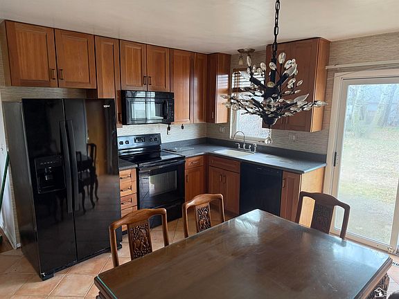 3rd image of 540 Concetta Dr
