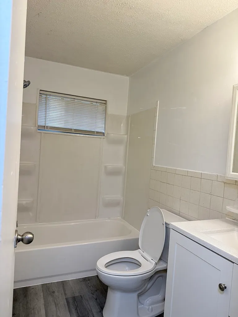 2 bed, 750 sqft, $1,100 — Photo 4