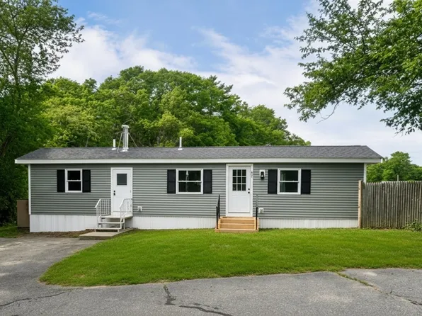 52 Sycamore Dr, Halifax, MA 02338