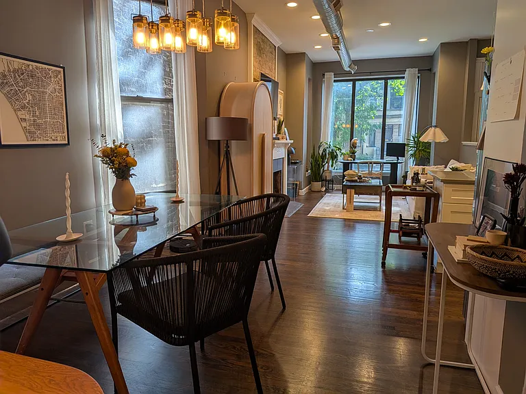 941 N Hoyne Ave #1 — Photo 19