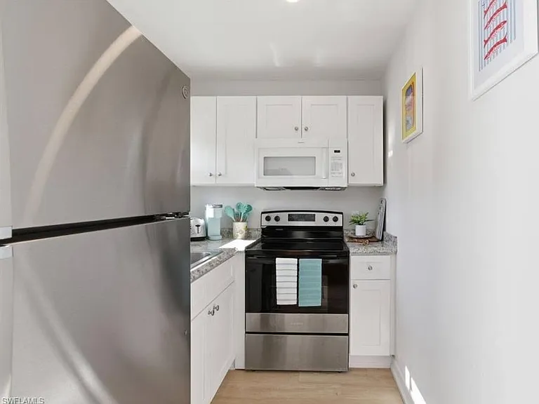 2147 Washington Ave #A — Photo 7