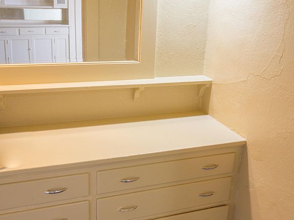 2nd image of 488 D St APT 6
