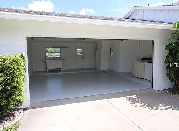 4th image of 2520 Sheridan Dr