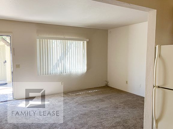 5th image of 4055 E Bellevue St