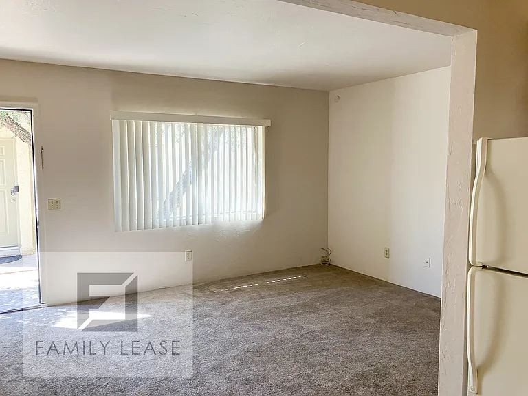 4055 E Bellevue St — Photo 5