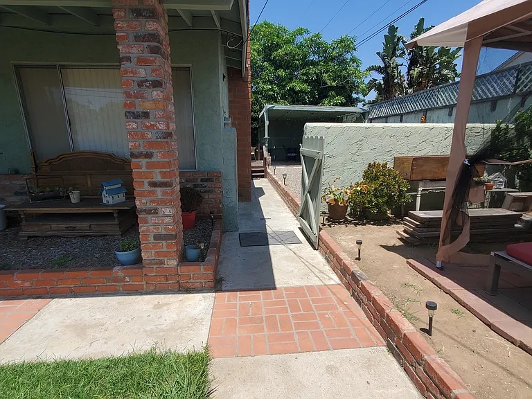 7504 Baltic St — Photo 8