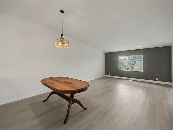 5th image of 8324 Summerbreeze Lane