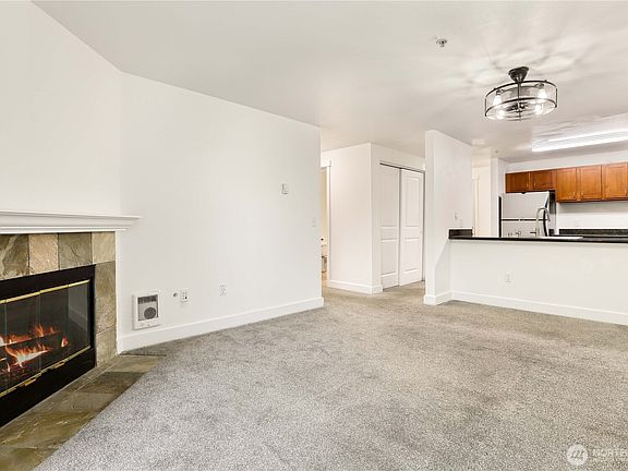 4th image of 16517 Currie Road SE #B301