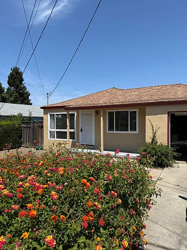 41320 Beatrice St Photo 1
