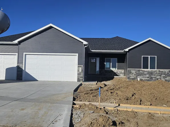 780 W 24th Cir, Wahoo, NE 68066