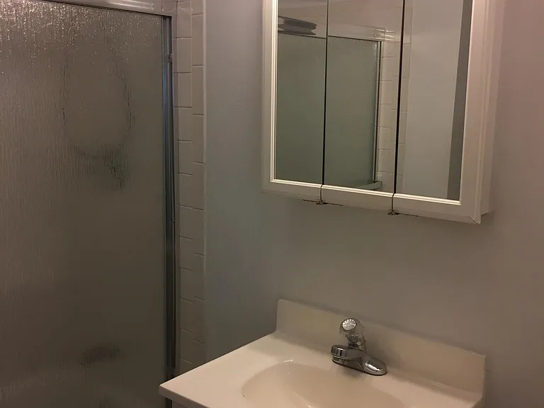 1032 Washington Ave — Photo 4