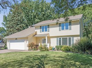 13616 James Ave S, Burnsville, MN 55337