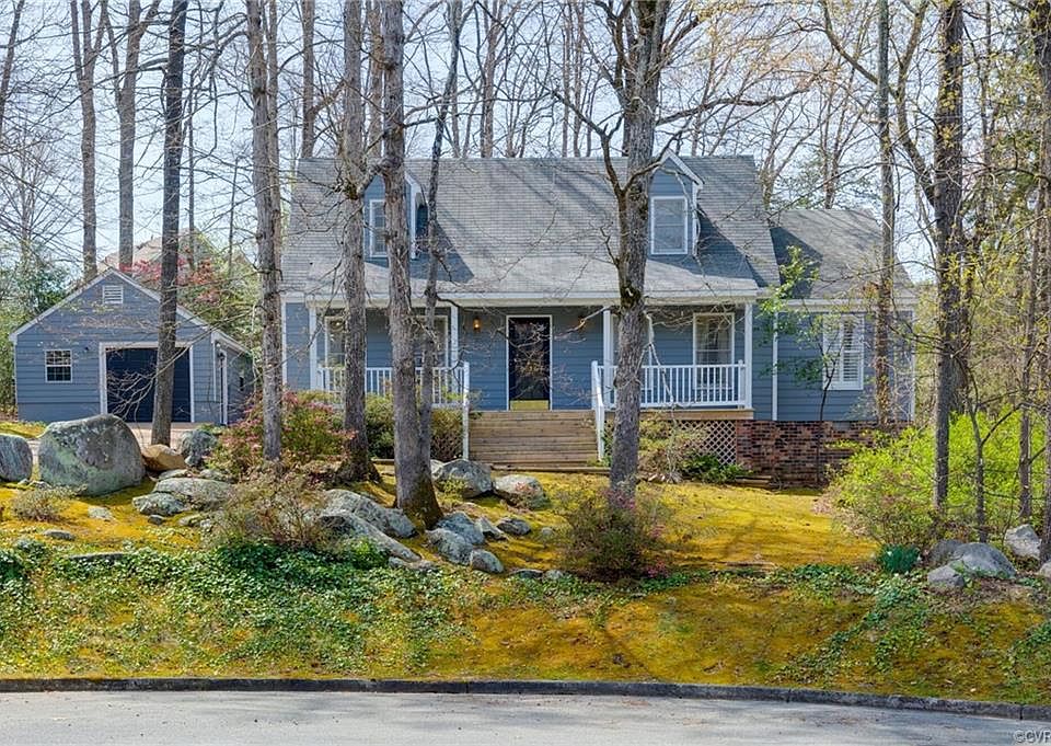 1st image of 9631 Woodstream Dr