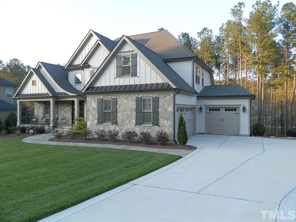 2nd image of 833 Keith Rd